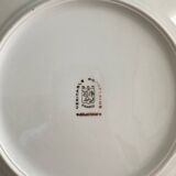 Set of 6 flat plates in white porcelain with gold borders