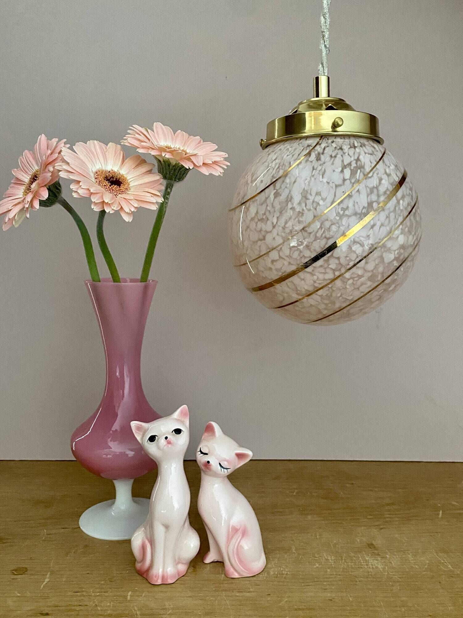Vintage art deco globe pendant light in pink and gold Clichy glass