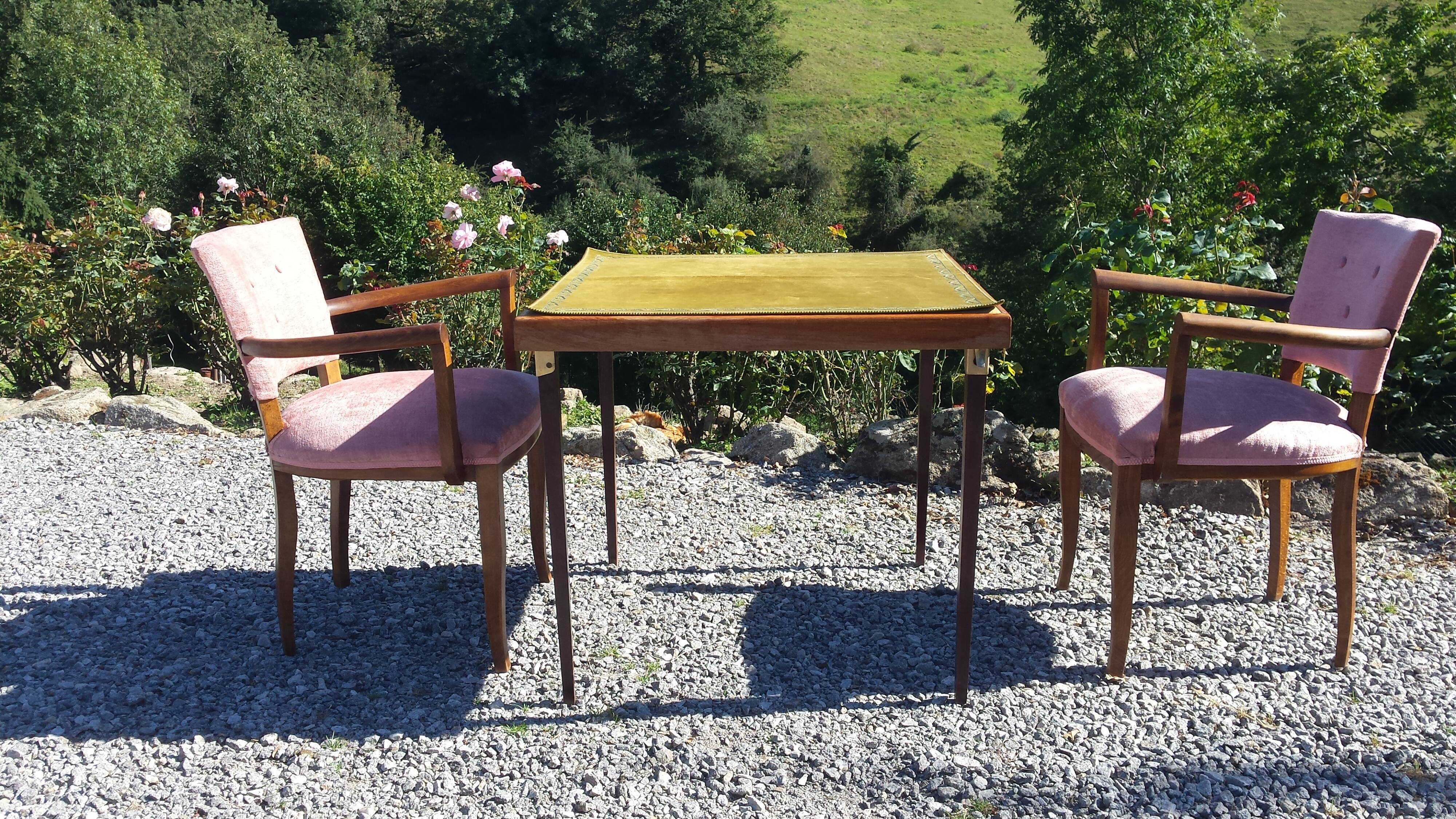 Game table, bridge table