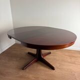 Baumann round extendable table