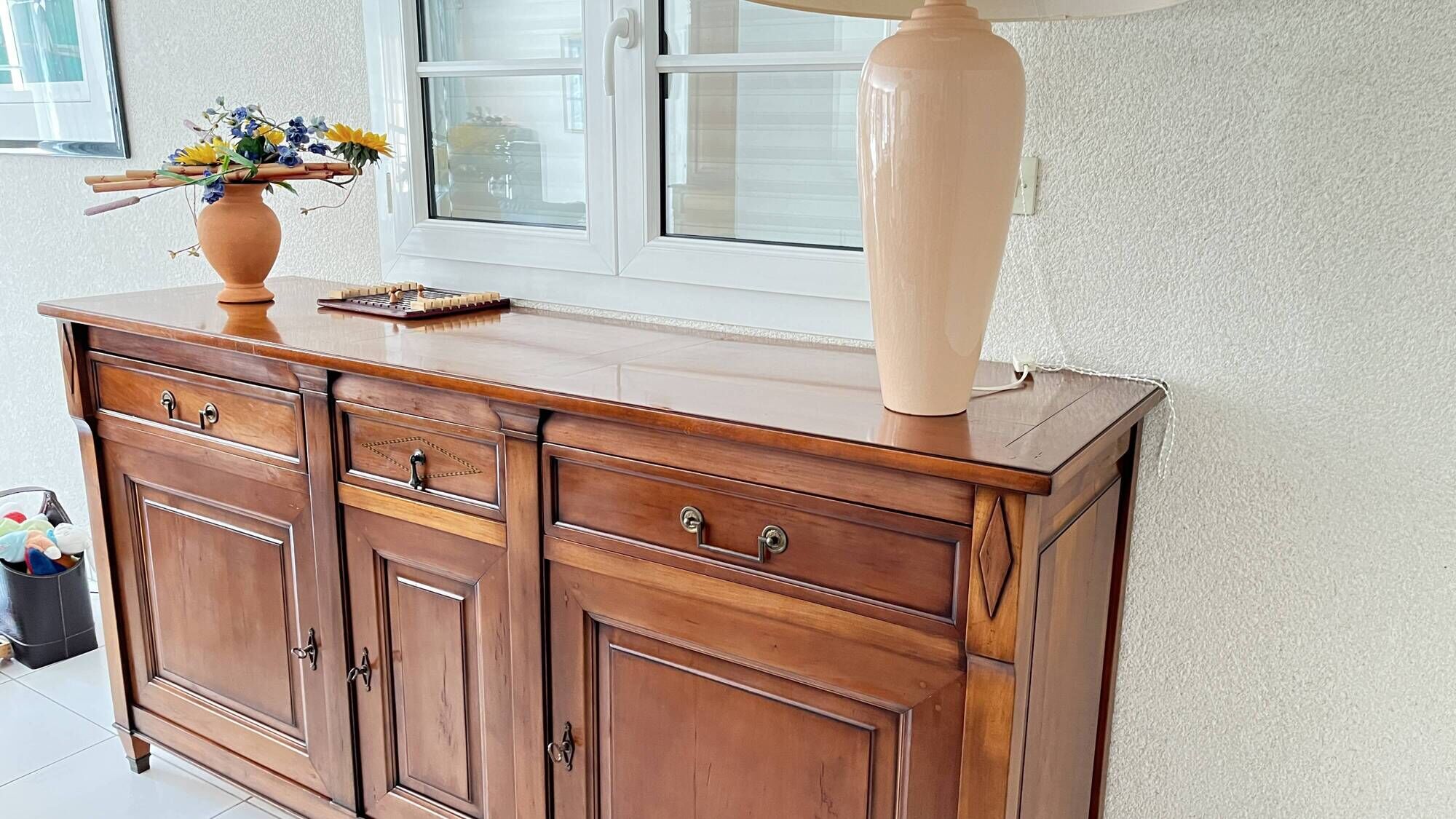 Buffet enfilade in Directoire style, made of cherry wood.