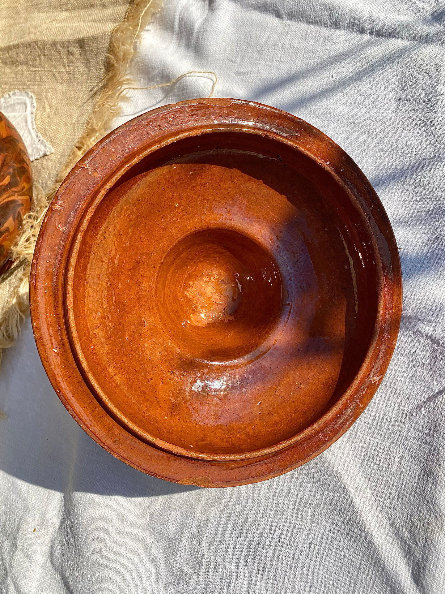 Antique marbled glazed earthenware soup tureen from the southwest, 18th century.