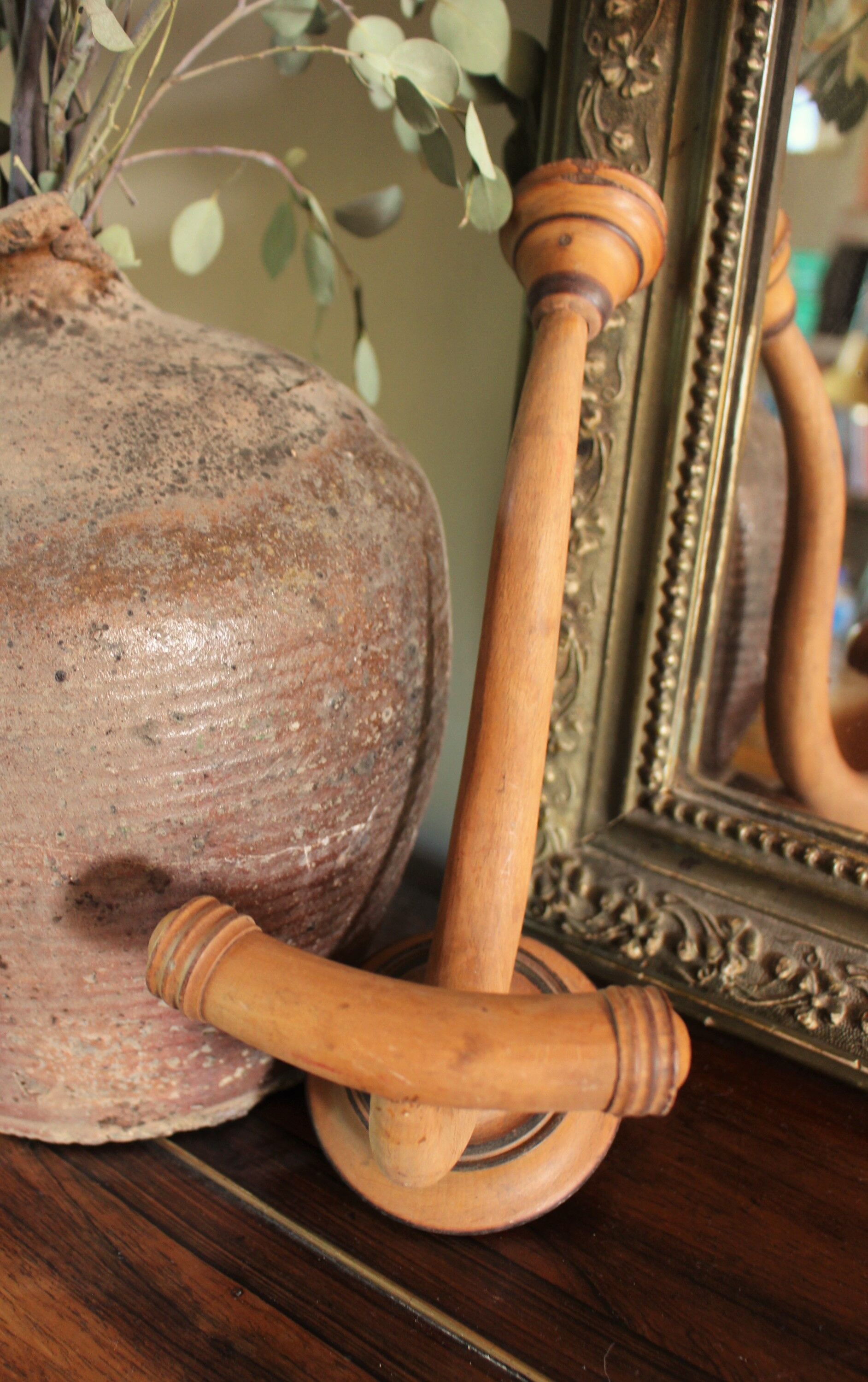 Double wood hook ball hook