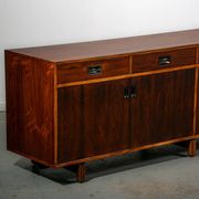 Buffet Stildomus avec des détails en laiton