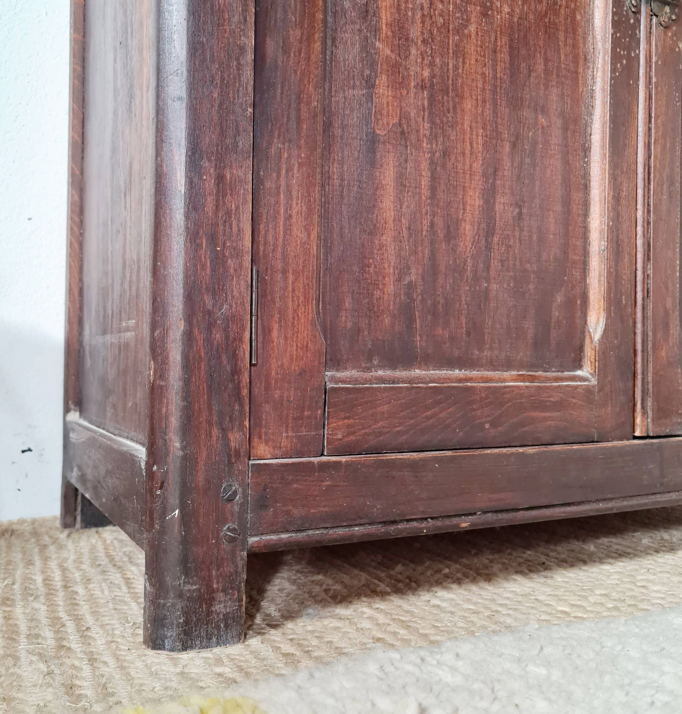 Buffet parisien bois ancien 2 portes panneautées
