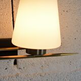 Apply Arlus white glass