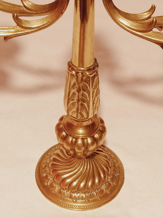 Pair of chandeliers with 5 bronze fires