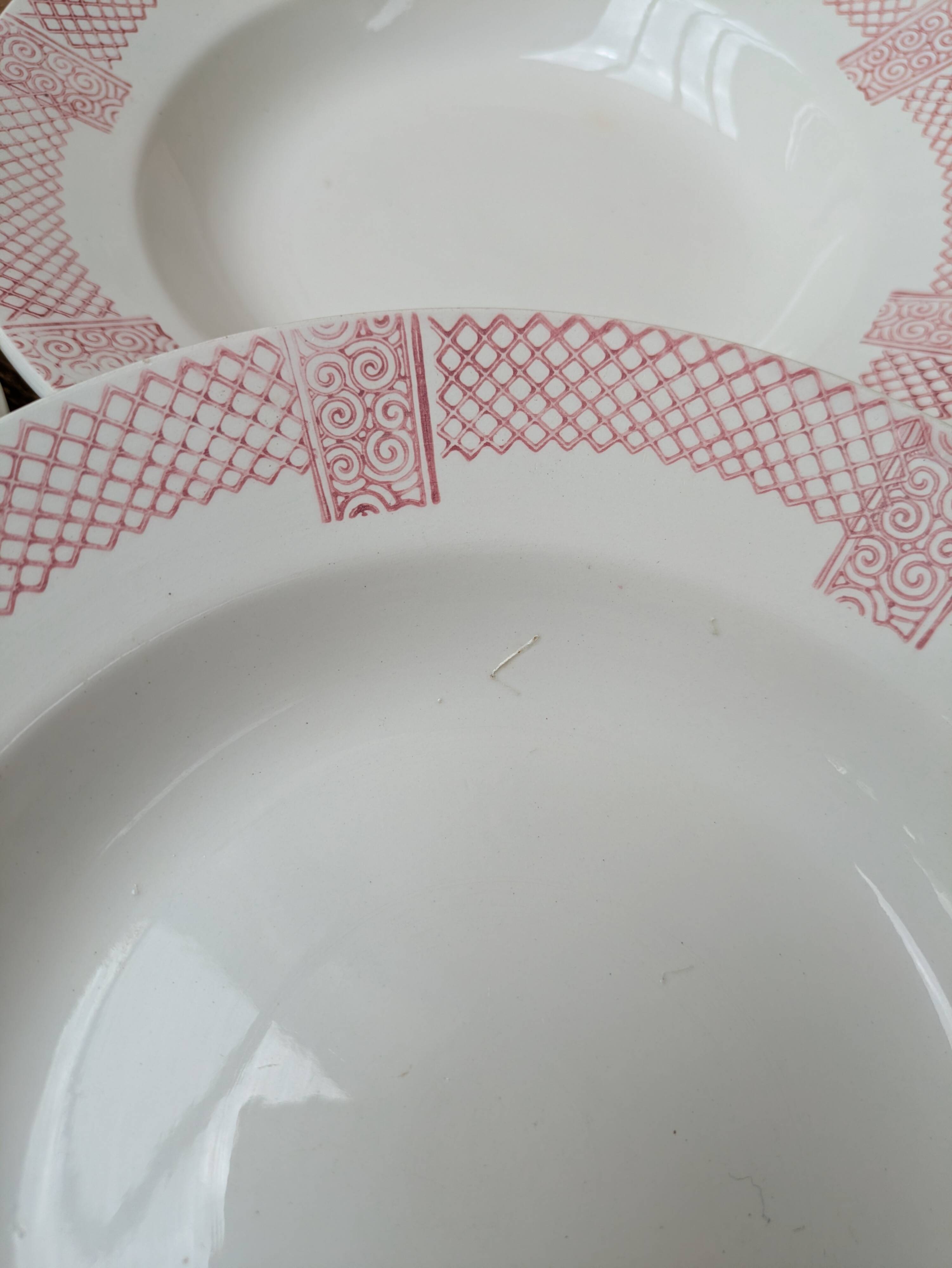 6 deep plates Longwy model Toulouse pink border ironstone