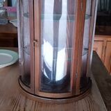Rounded wall display case