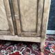 Armoire parisienne vintage
