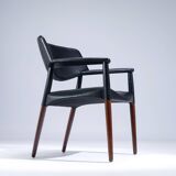 Mid-century armchair designed by Ejnar Larsen & Aksel Bender Madsen for Wil