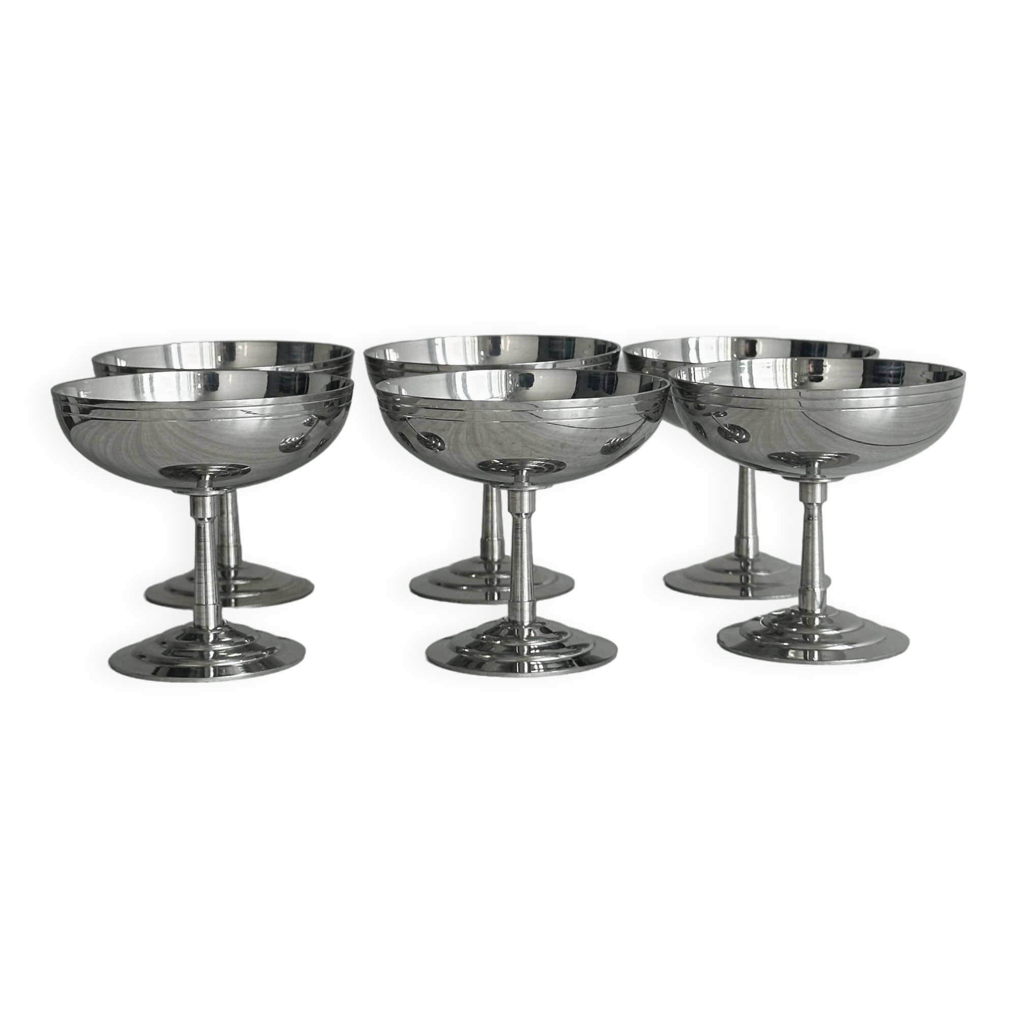 6 Letang Remy shiny stainless steel footed bowls.