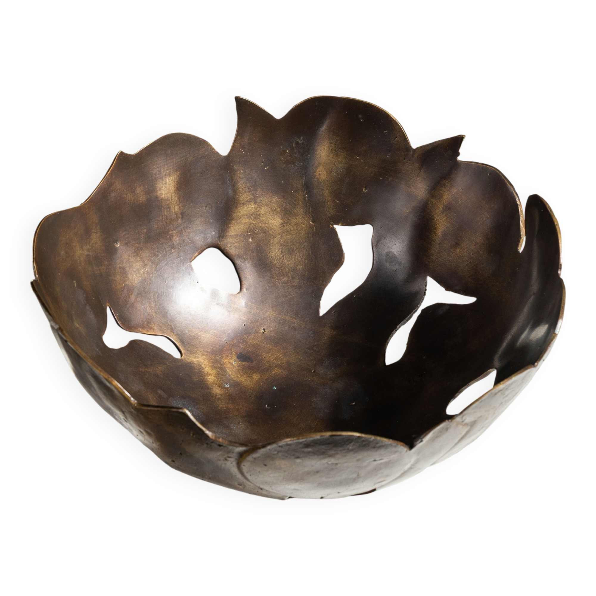 Solid brass decorated fruitbowl