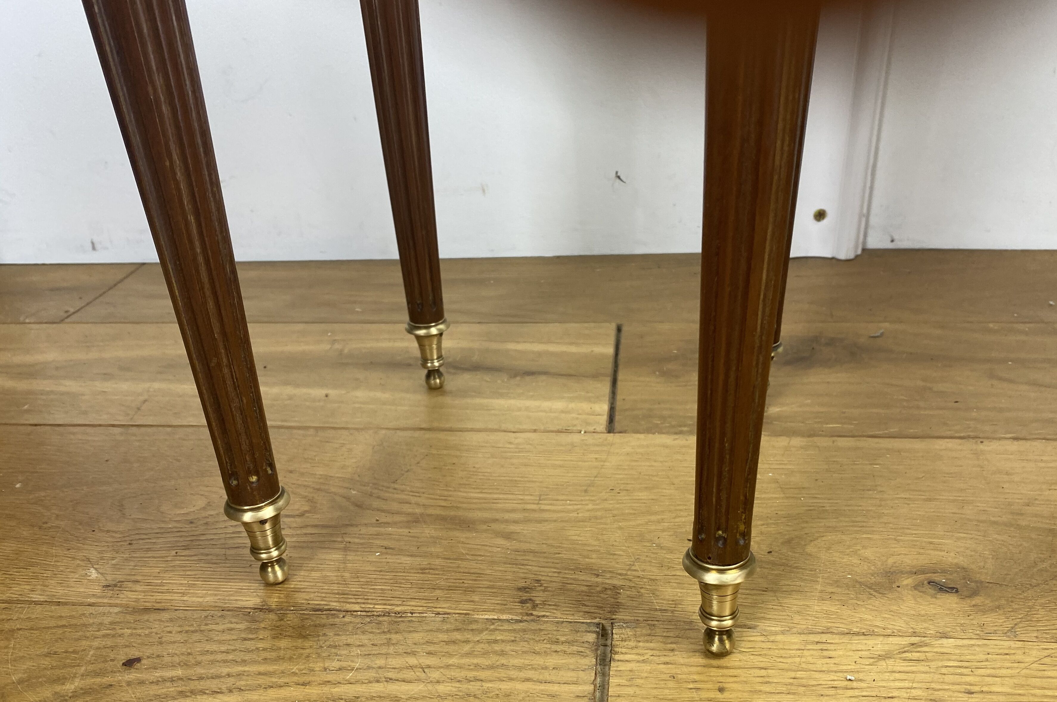 Pair of old pedestals stamped " h.j.l.rossenu " in mahogany over marble