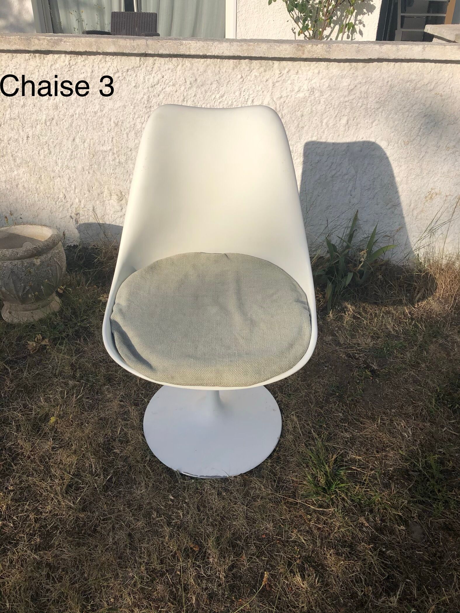 Ste of 5 "Tulip chairs" by Eero Saarinen for Knoll in the late 1950s