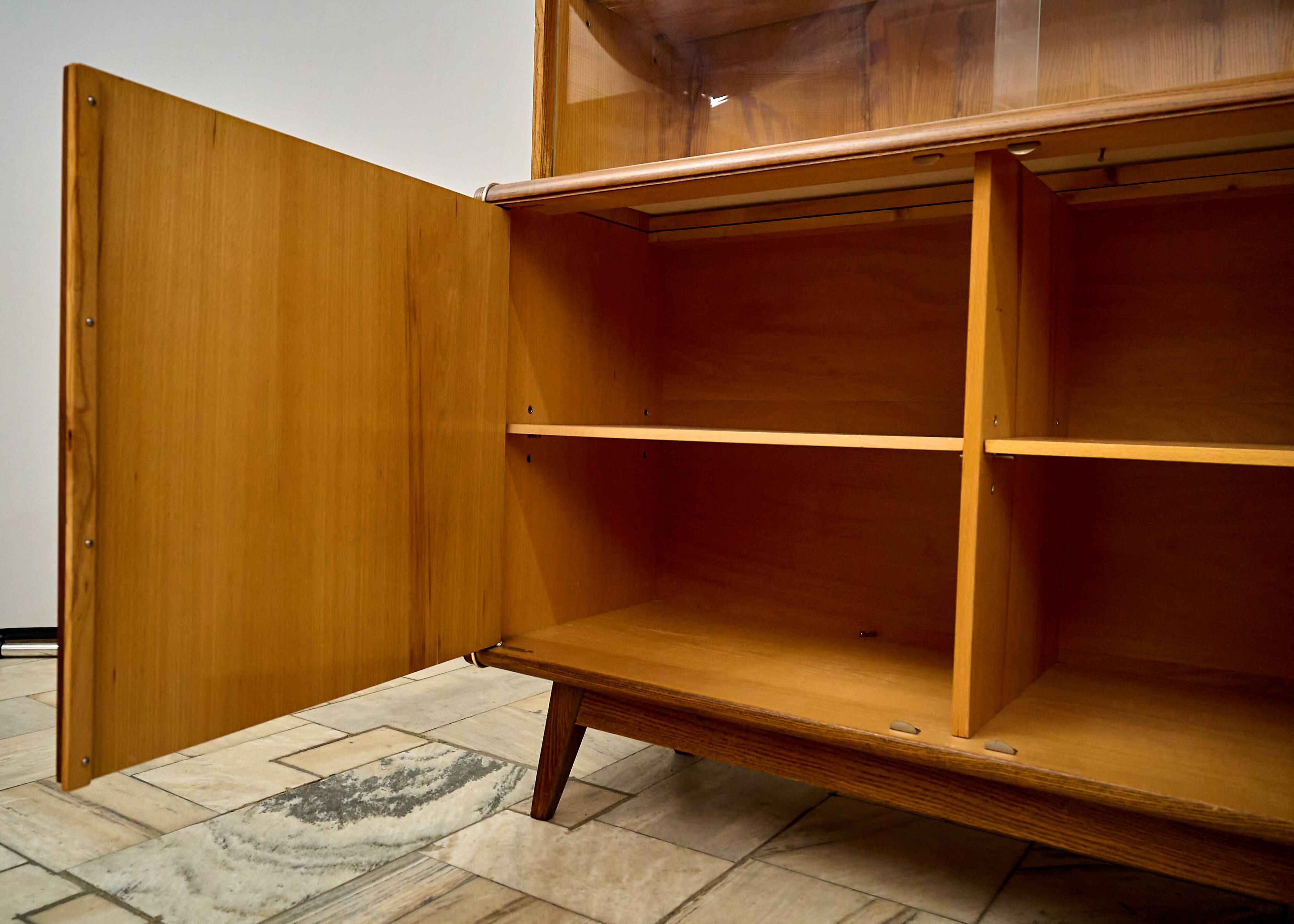 Meuble Vintage conçu par Hubert Nepožitek & Bohumil Landsman pour Jitona