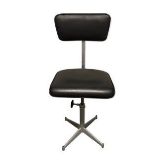 Vintage workshop chair in black skai swivel adjustable in height feet in star