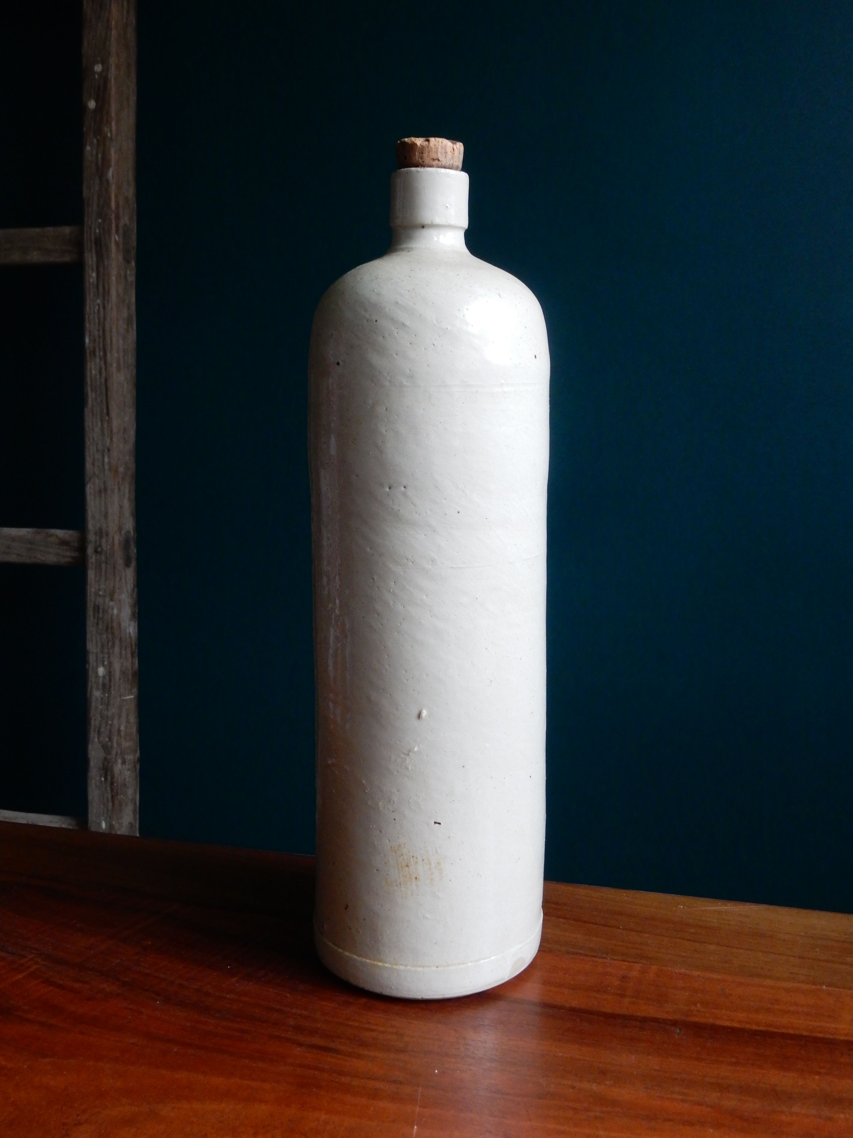 Enamelled grey sandstone bottle