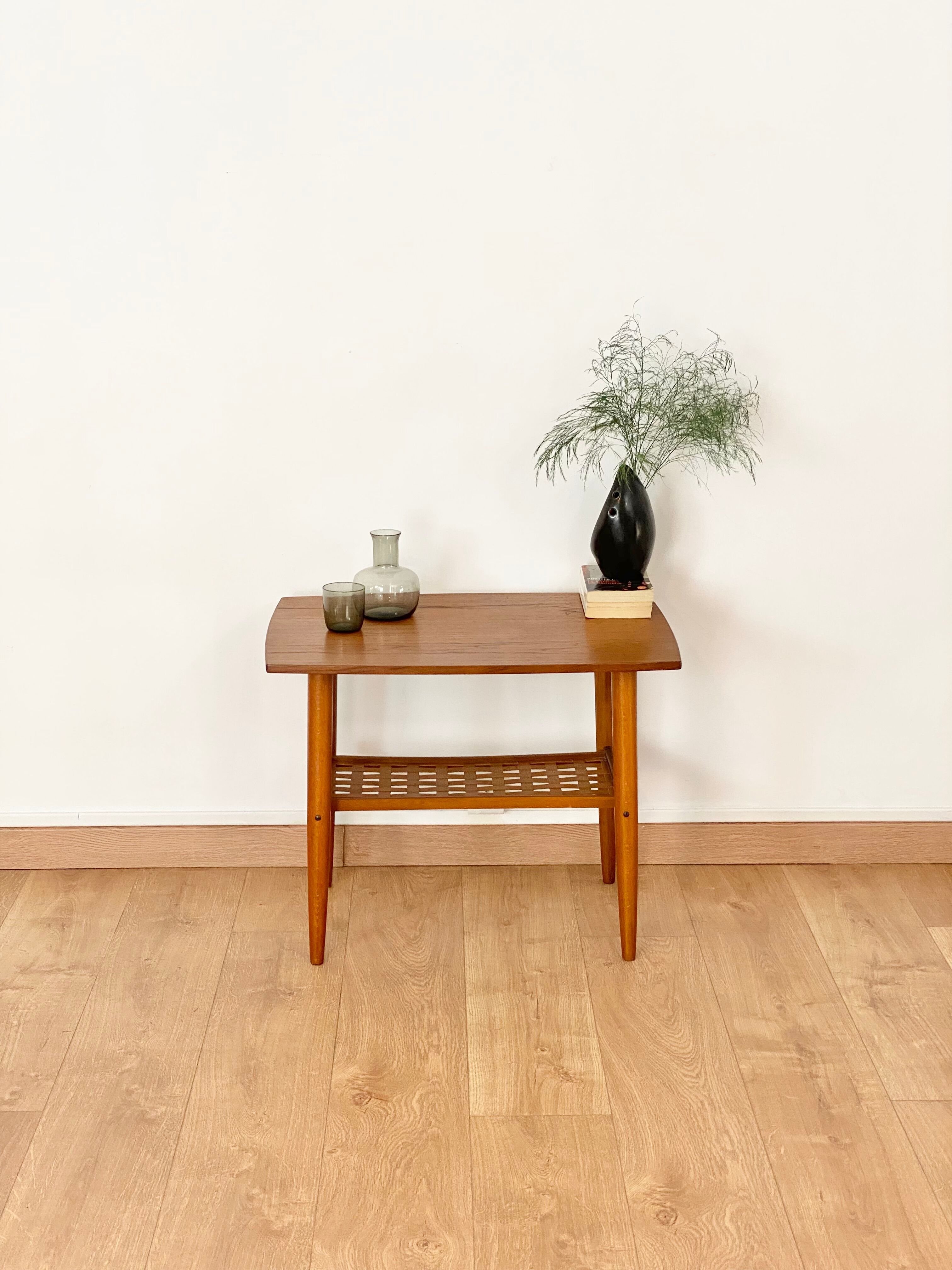 Table d’appoint scandinave en teck Albert Tibro