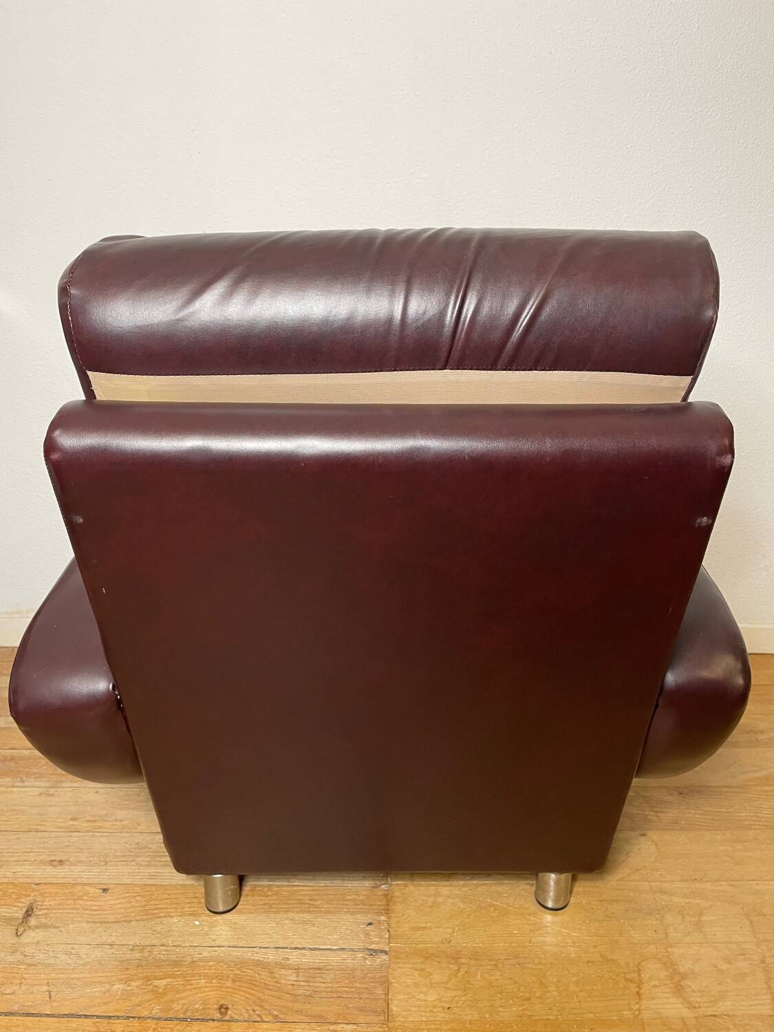 Vintage lounge chair in imitation leather from the 70s