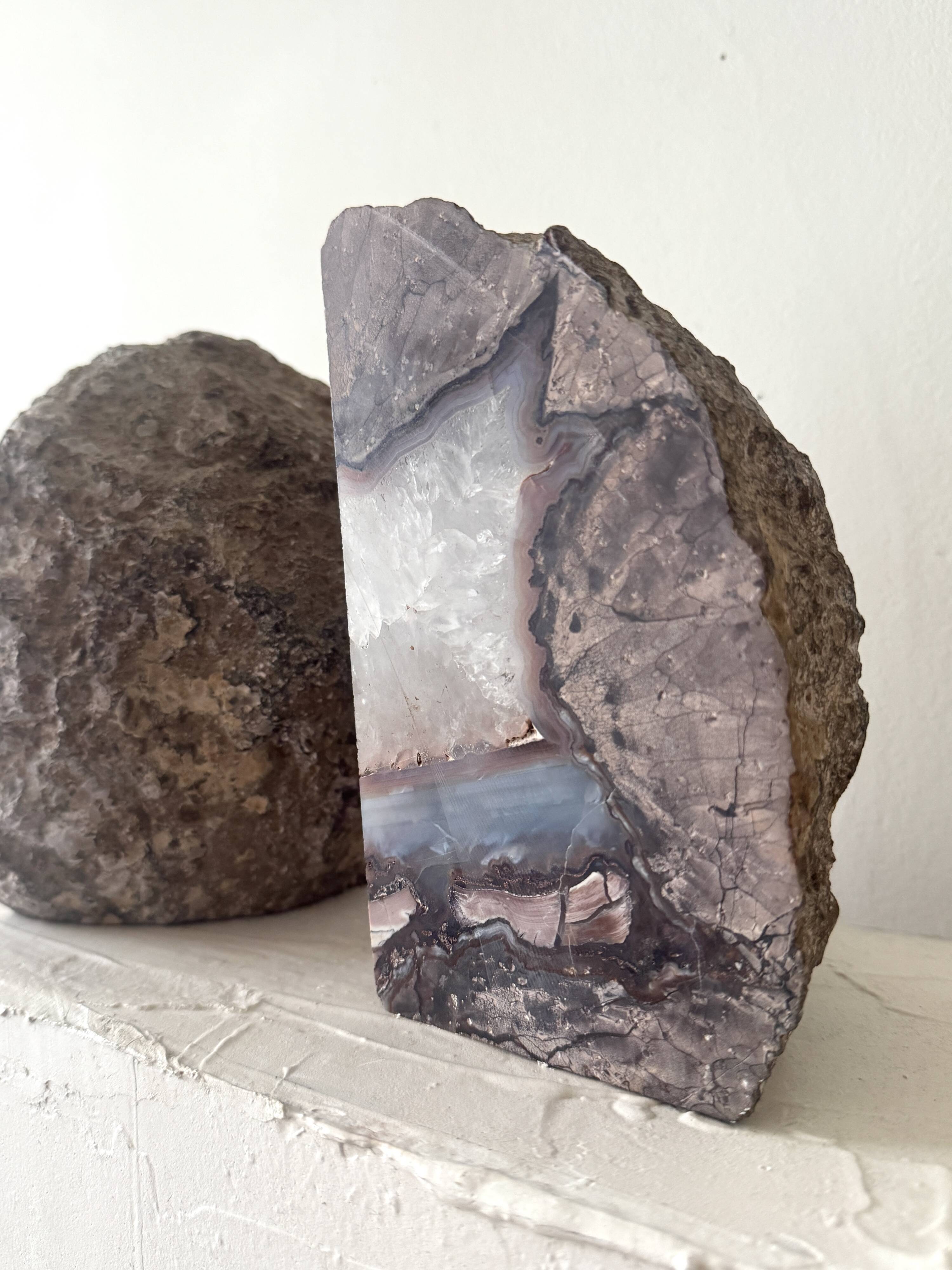 Mineral bookends made of genuine agate stone.