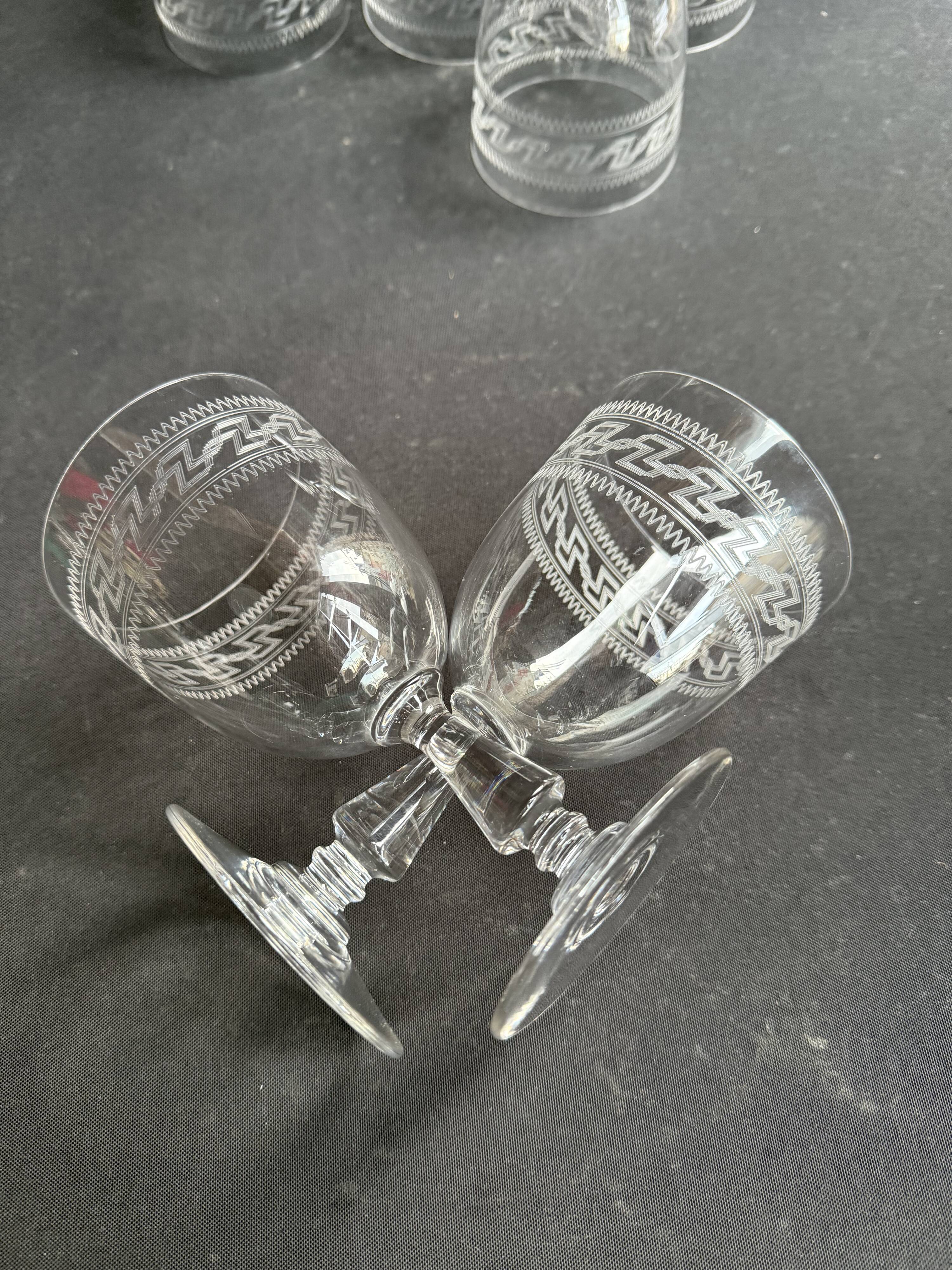 6 verres à eau Baccarat gravure Grecque inclinée