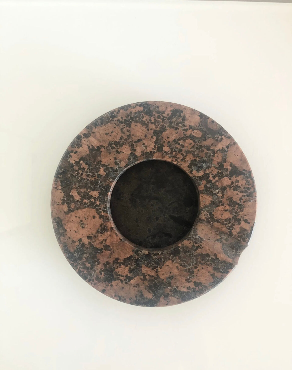 Manzini granite ashtray