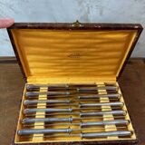 Box of 12 knives