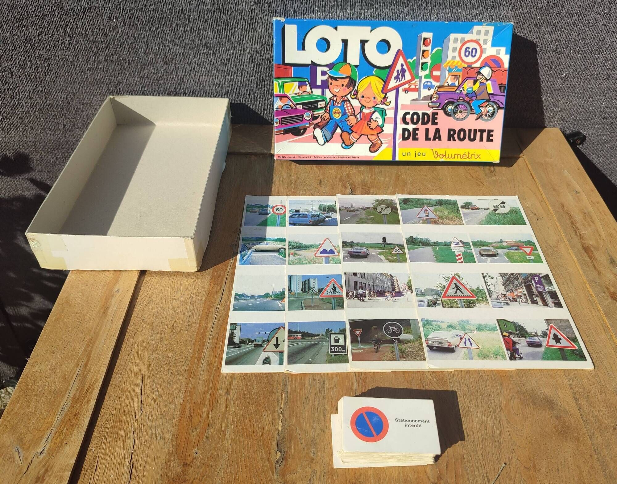Jeu Vintage Loto Code de la Route Volumétrix Années 60