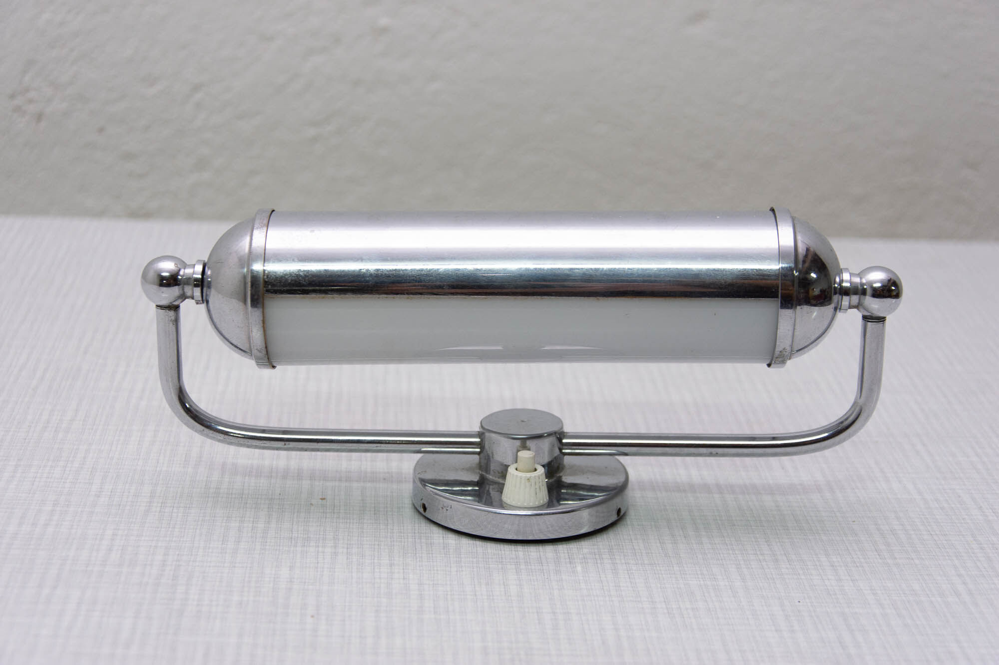Bauhaus chromium plated wall lamp, 1940
