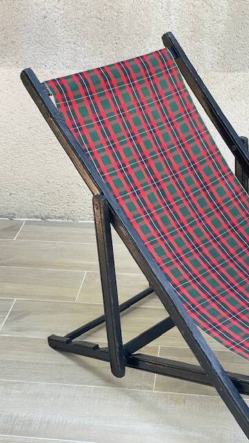 Vintage folding deck chair