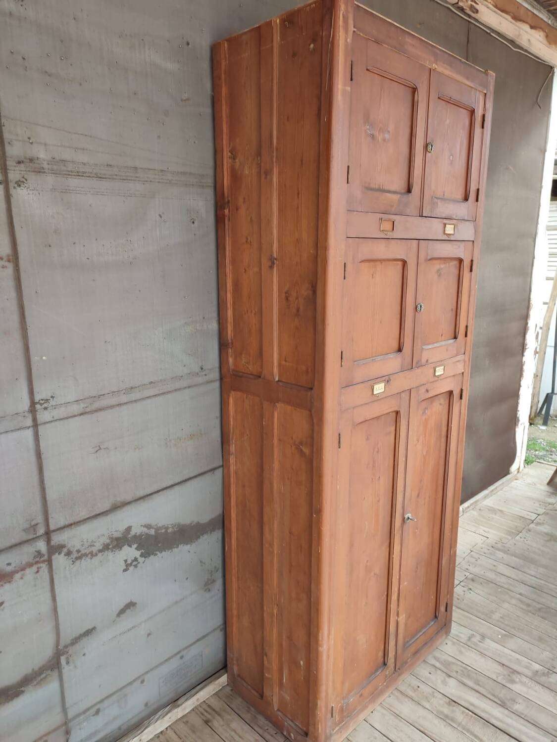 Former notary locker