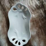 6 white porcelain bowls