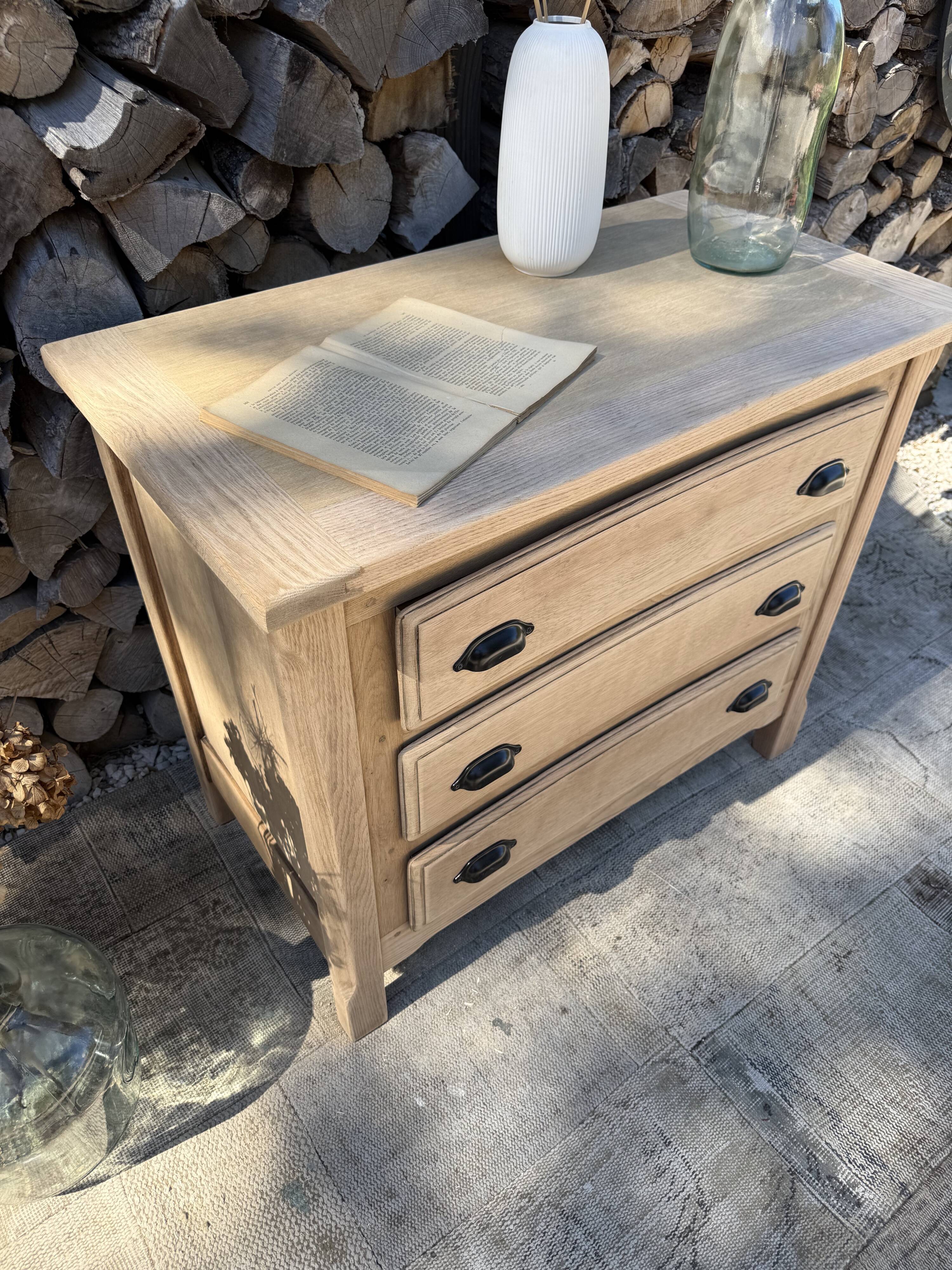 Commode chêne massif