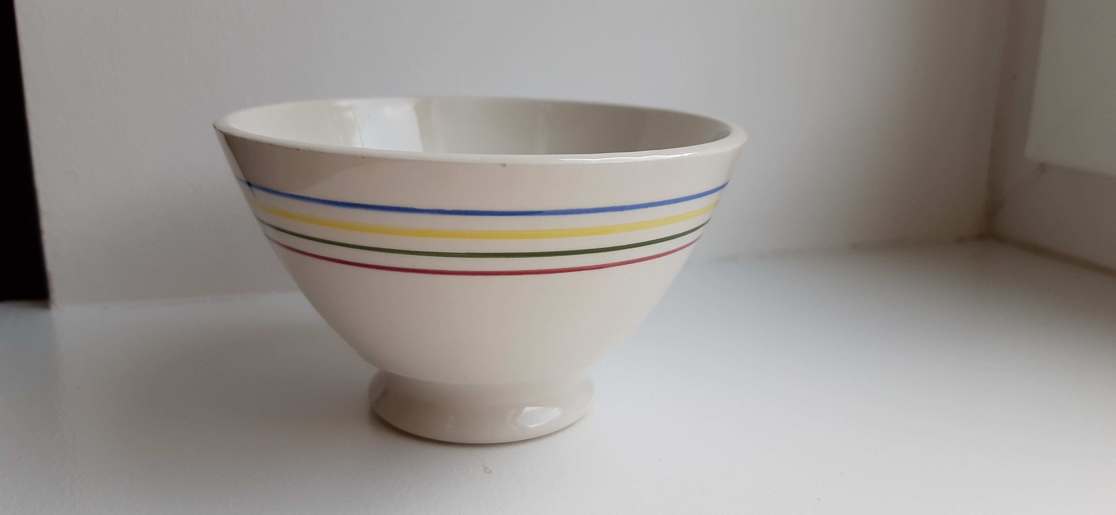 Set of 4 bowls old 40s