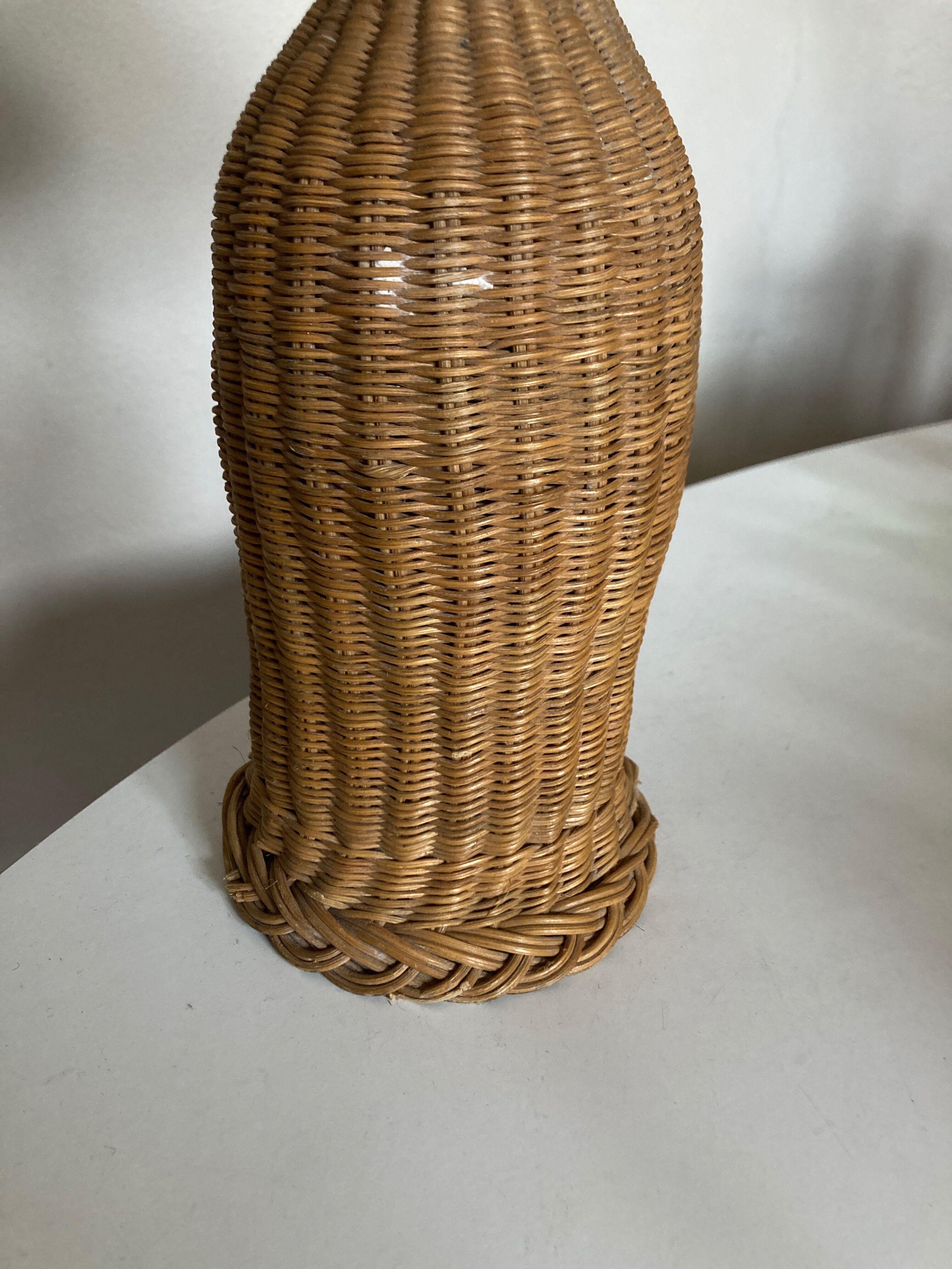 Lamp cabanon Provence in woven wicker basket weavers 1950