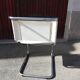 Chaise modèle B33 de Marcel Breuer cuir blanc