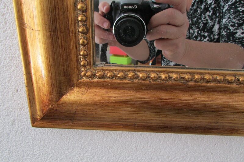 Rectangular mirror in gilded wood