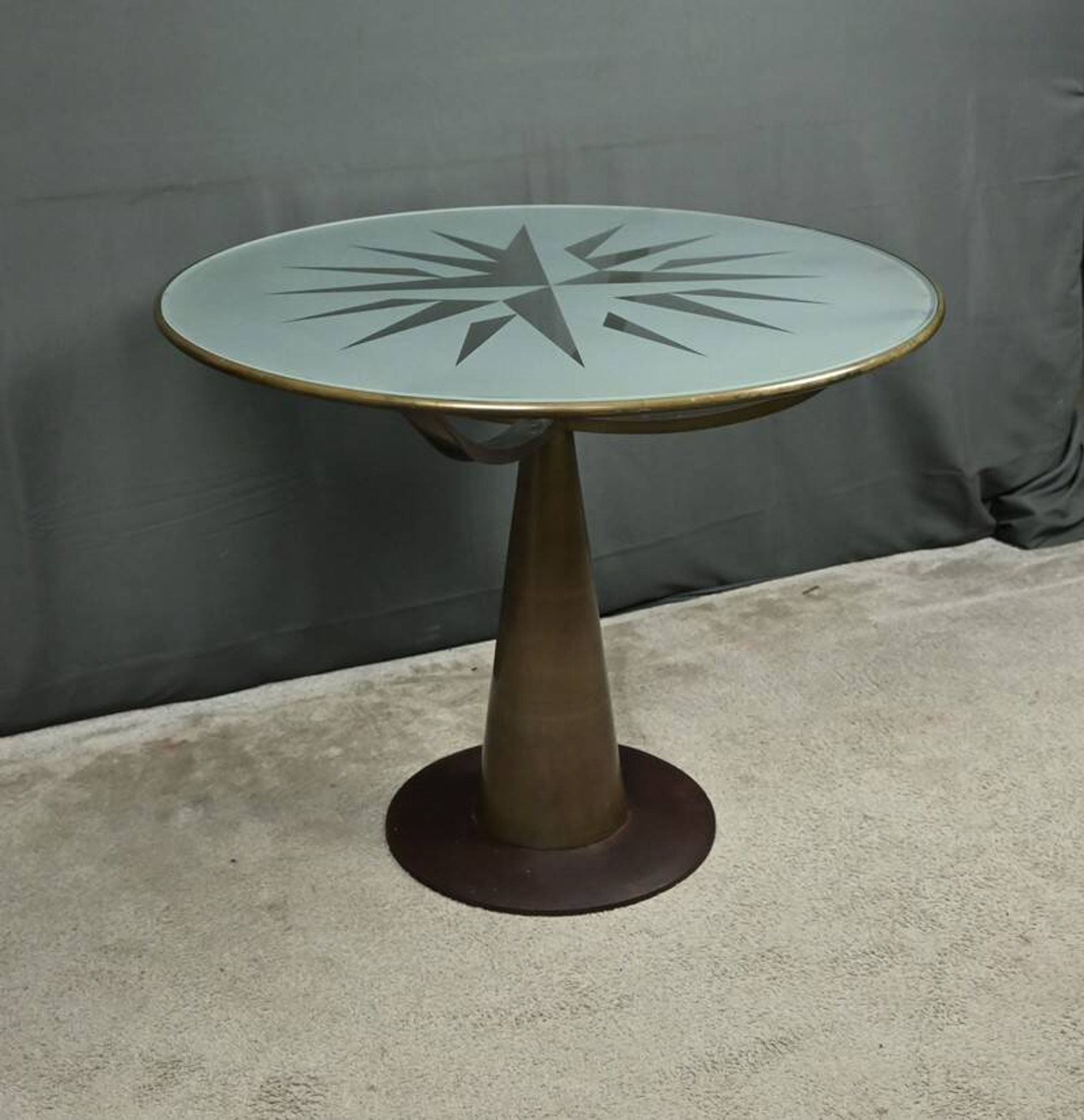 Table Astrolabio par Oscar Tusquets, Collection Aleph, Édition Driade – 1988