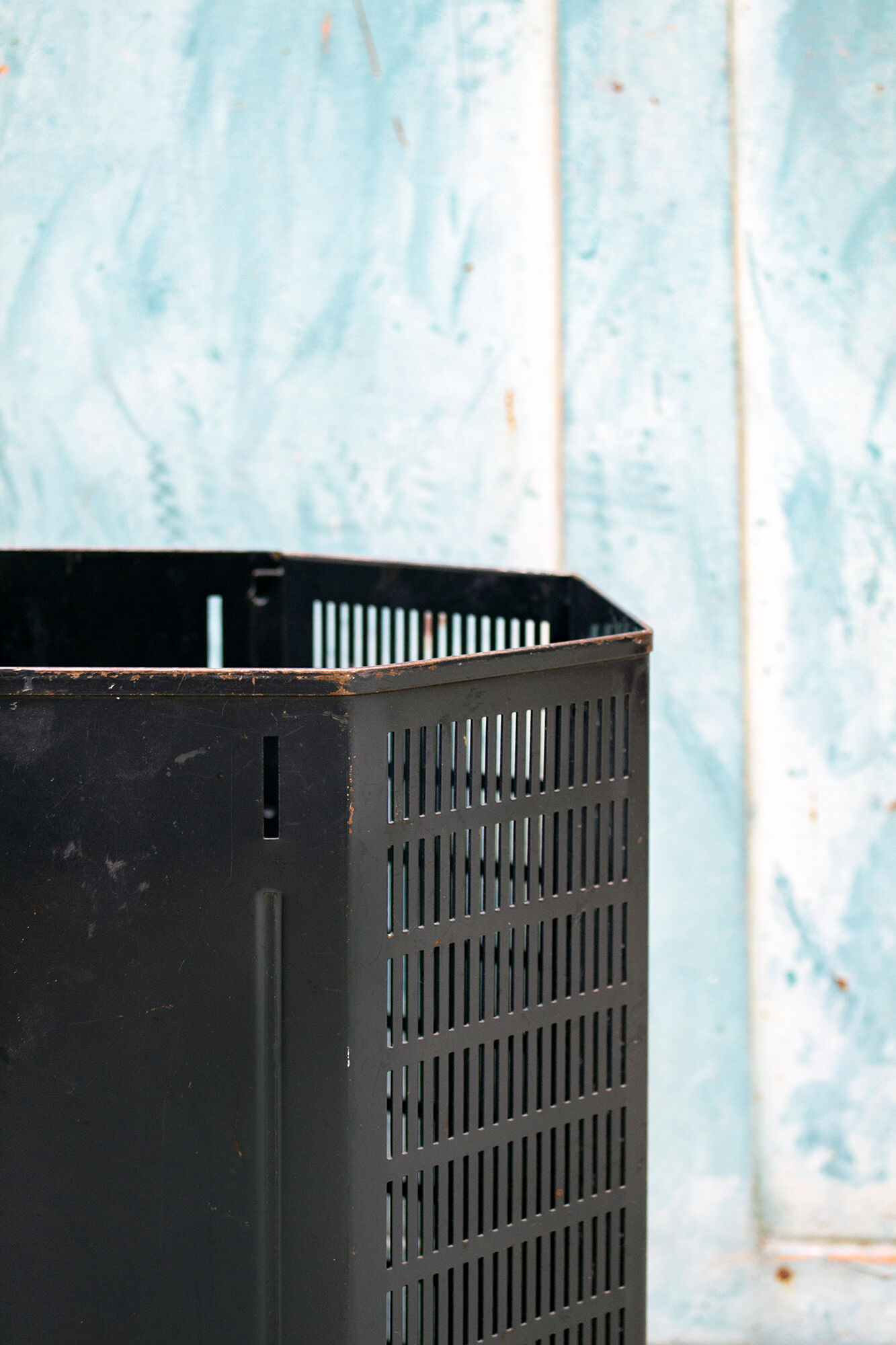 Arco desk basket by BBPR for Olivetti Synthesis Italia Anni '60