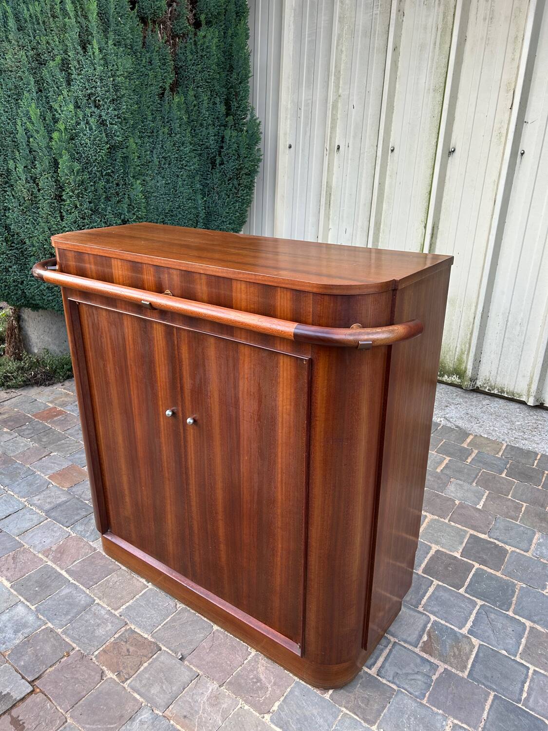 Art Deco style mahogany apartment bar