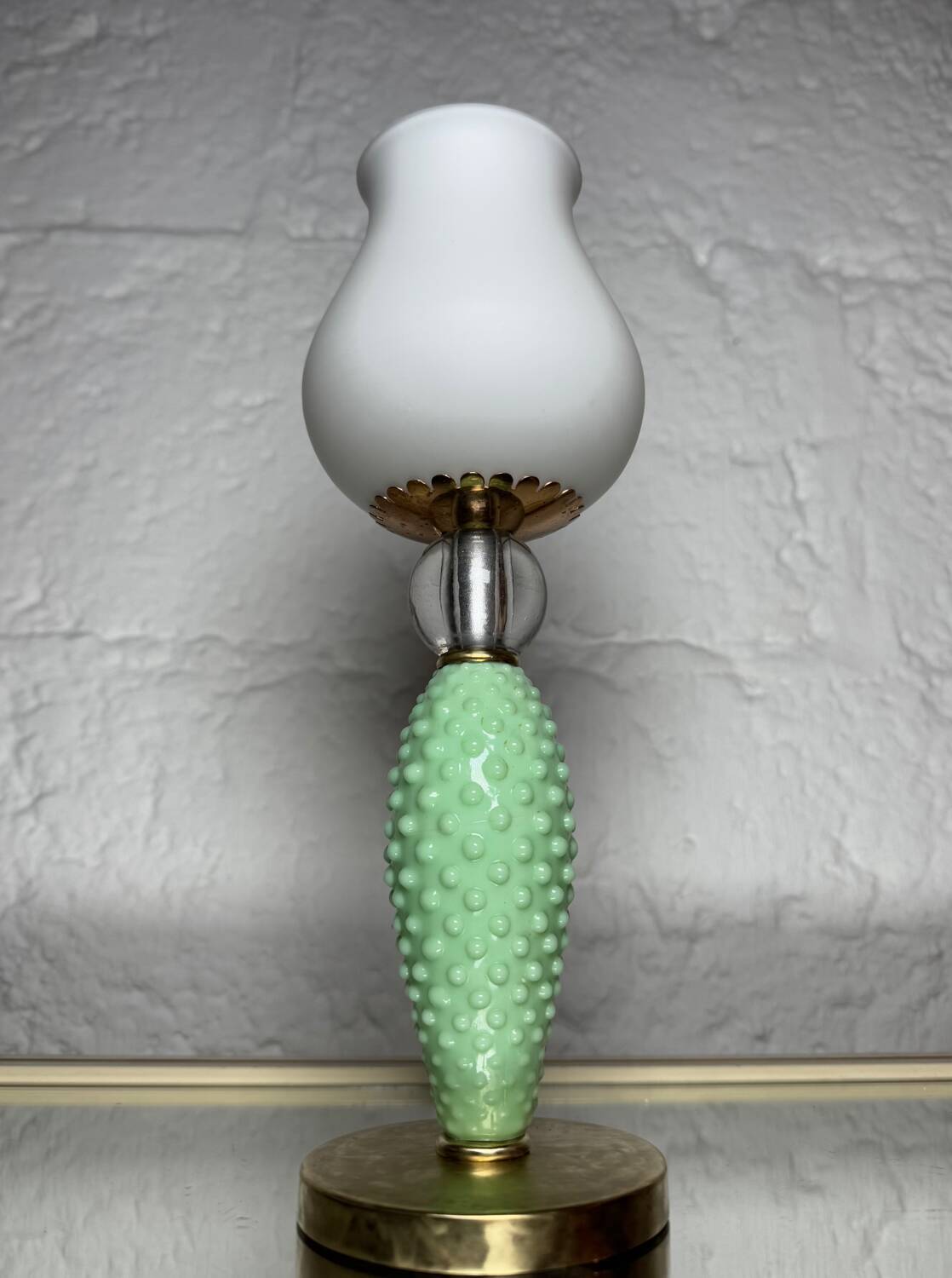 Lampe en opaline MD, années 60