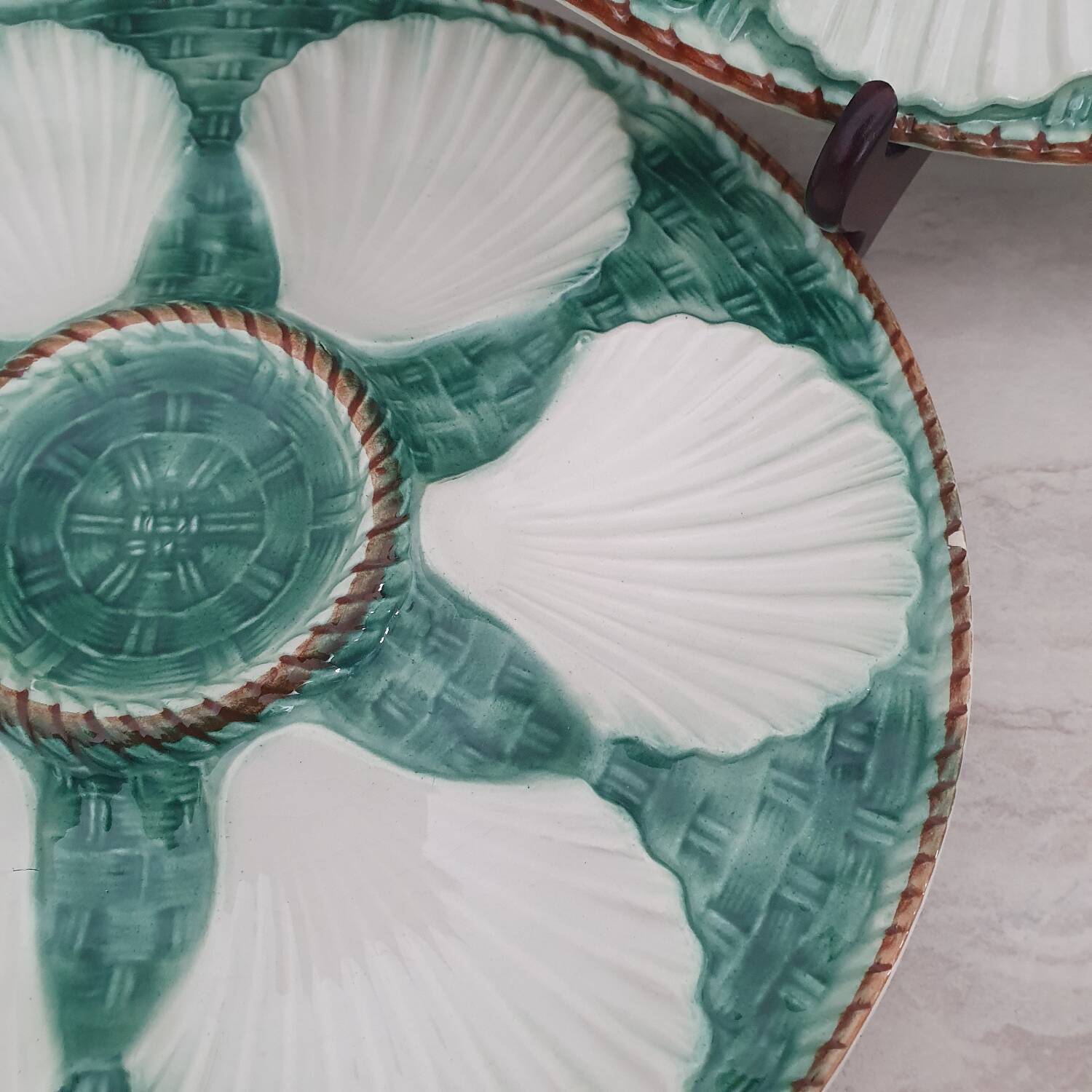 Longchamps oyster and shellfish plates