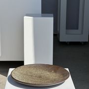 Plat en céramique vert indonésien D:26,5