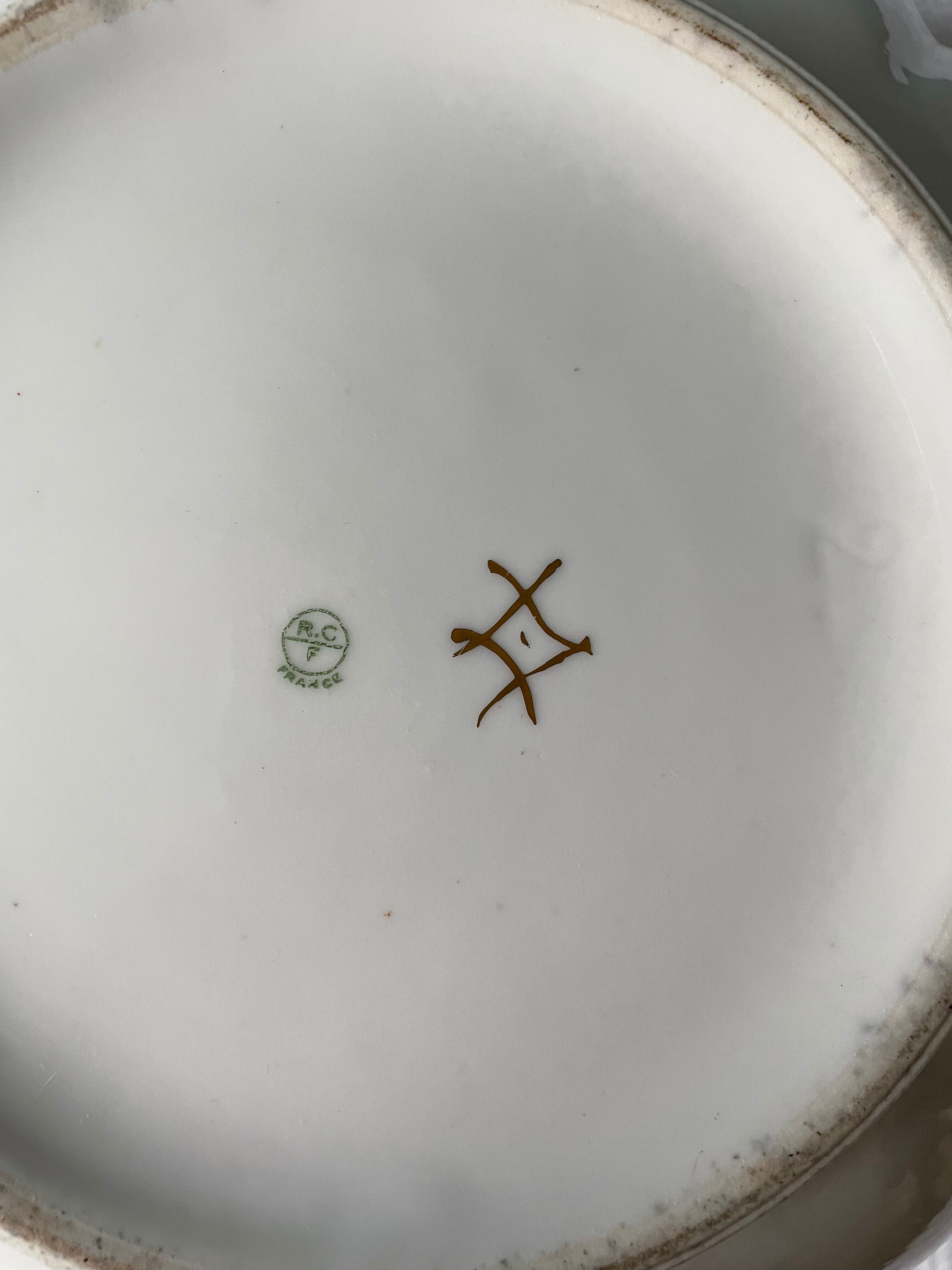 Porcelain salad bowl of Sèvres XIXth