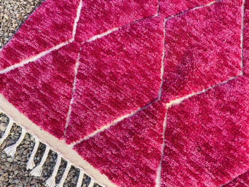 Traditional handmade wool pink rug 250cmx150cm
