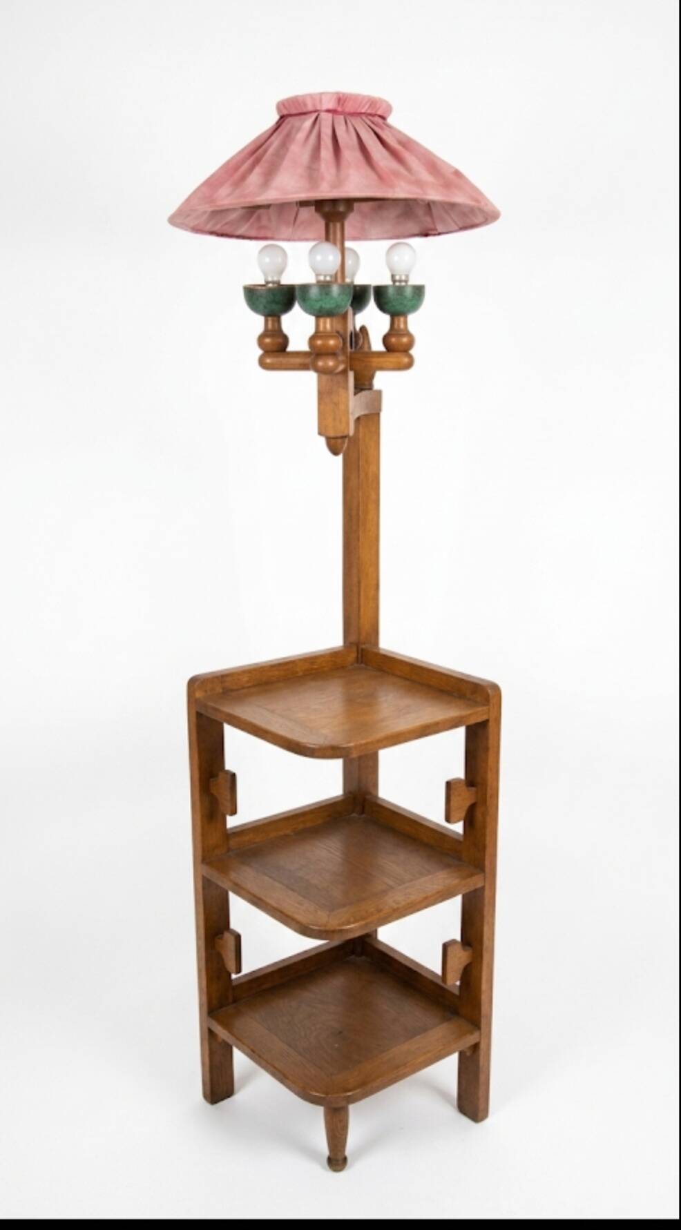 Guillerme and Chambron floor lamp in oak from the 1960s.