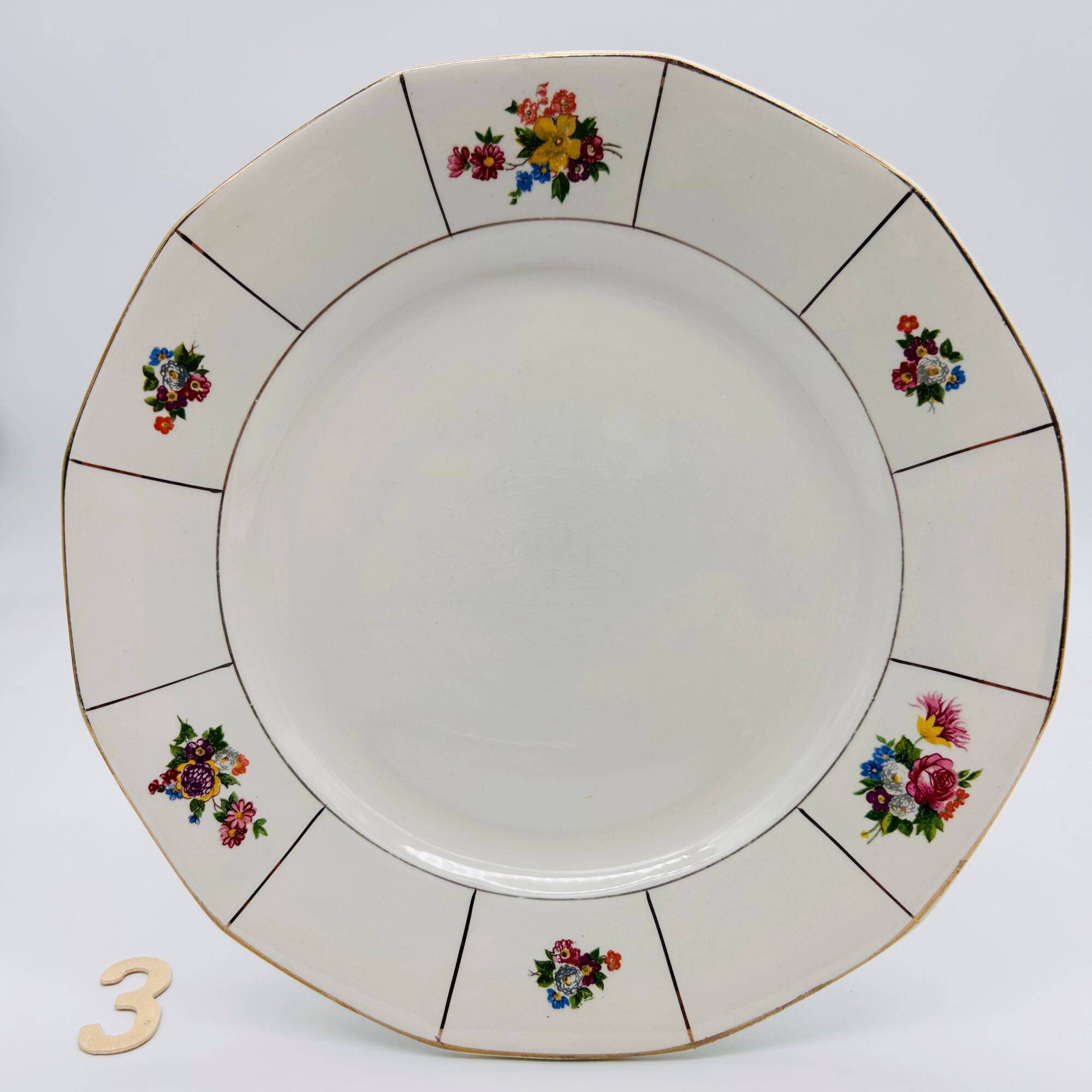 Set of 6 flat plates, Digoin & Sarreguemines. Prado model.