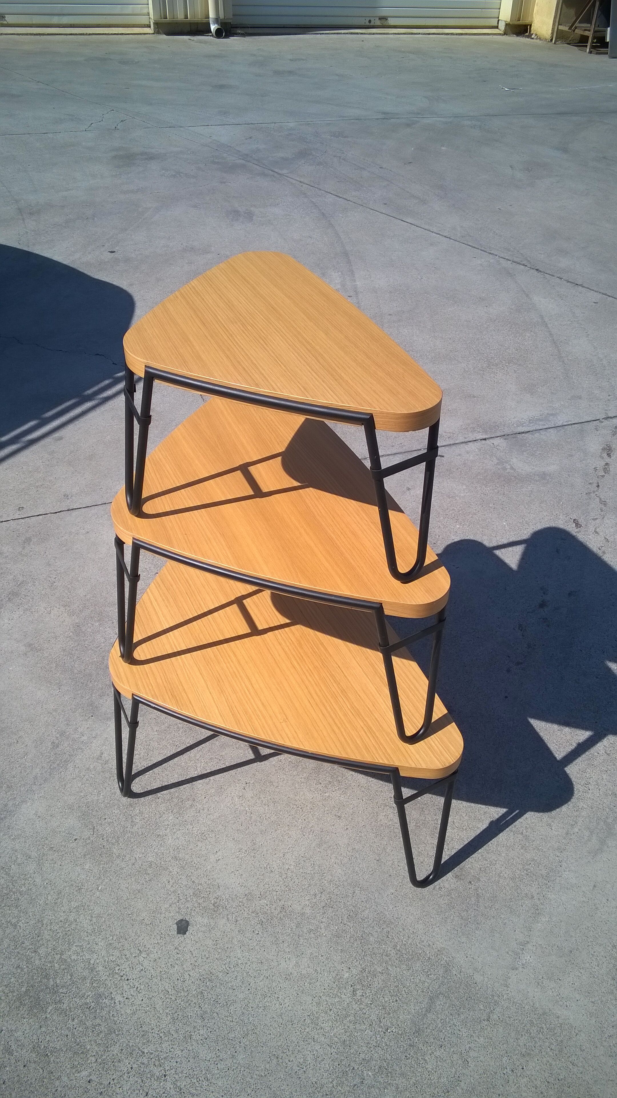 Tables pull-out "petalo" Charlotte Perriand