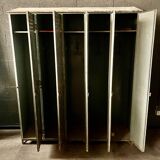 Industrial locker room from the Gantois brand around 1930